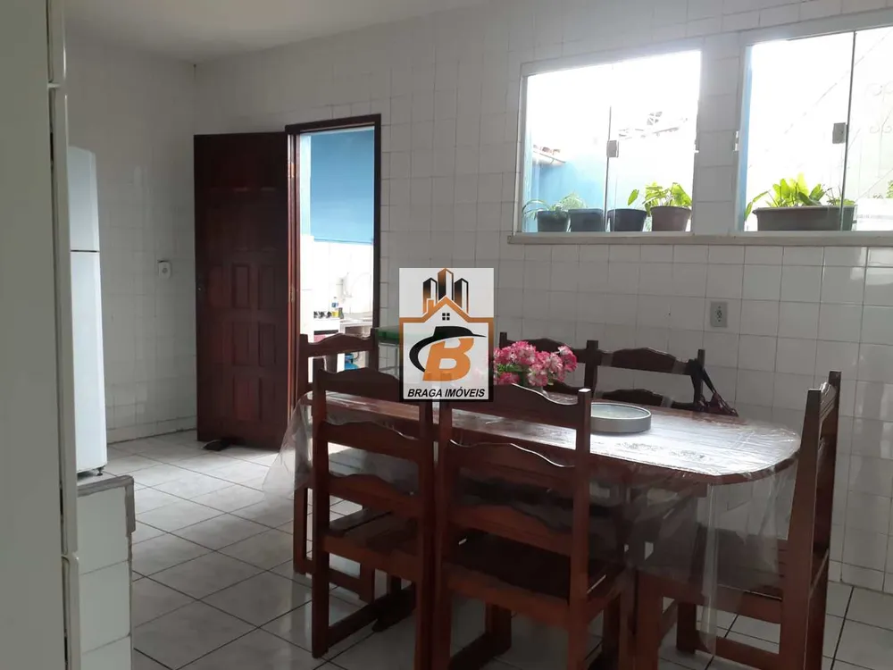 Casa, 3 quartos, 258 m² - Foto 12