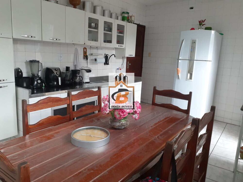 Casa, 3 quartos, 258 m² - Foto 8
