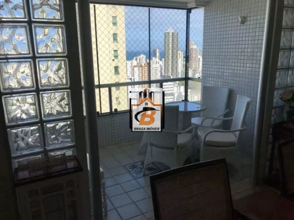 Apartamento à venda com 3 quartos, 298m² - Foto 2