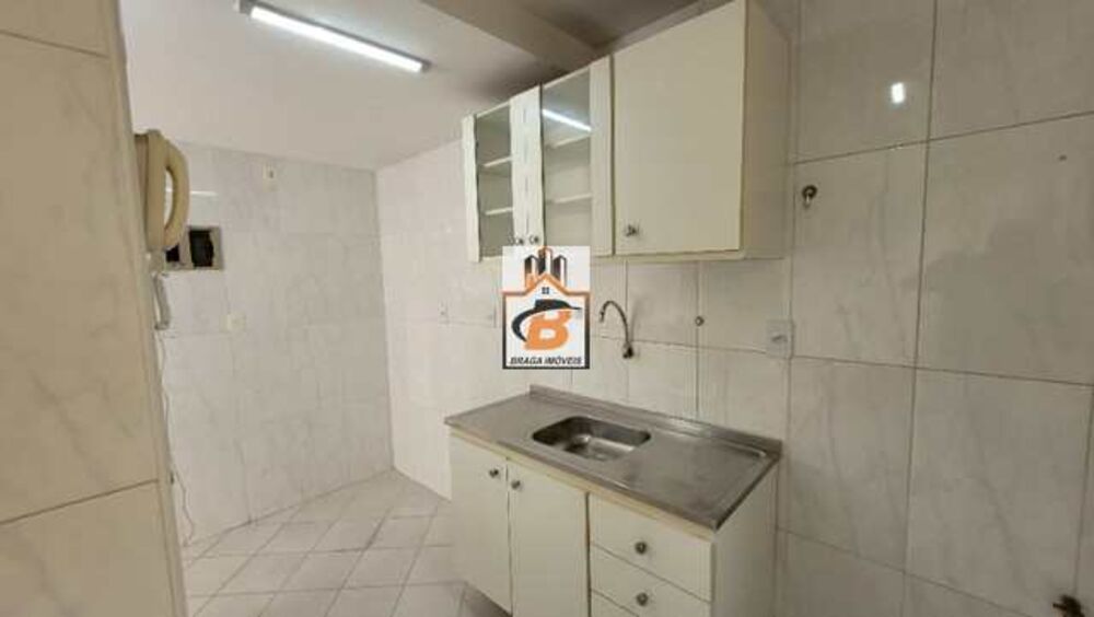 Apartamento para alugar com 2 quartos, 70m² - Foto 7
