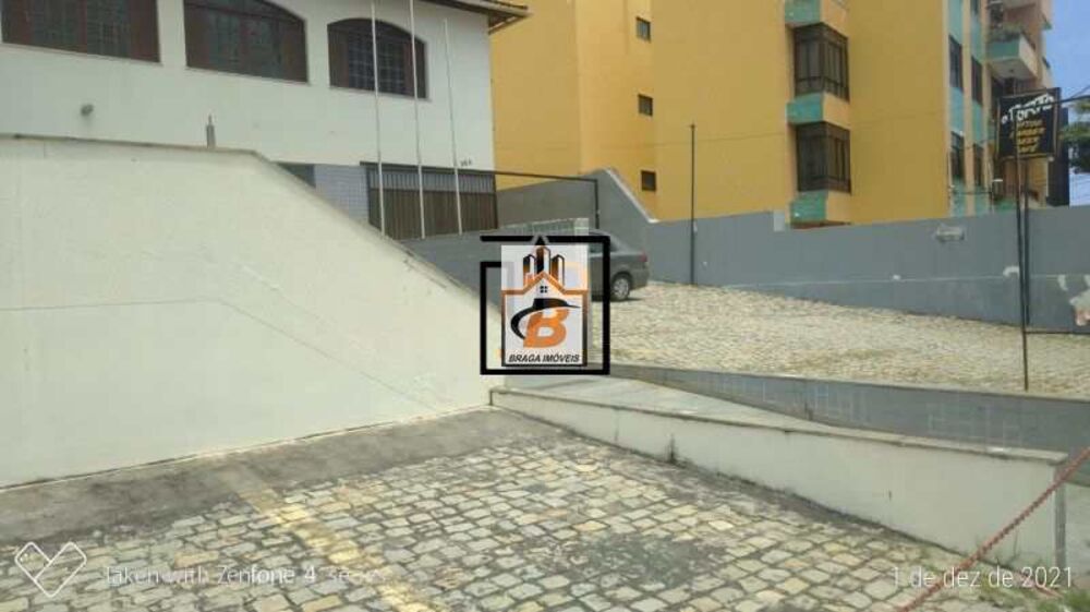 Casa para alugar com 5 quartos, 300m² - Foto 8