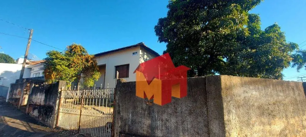 Casa, 4 quartos, 171 m² - Foto 1
