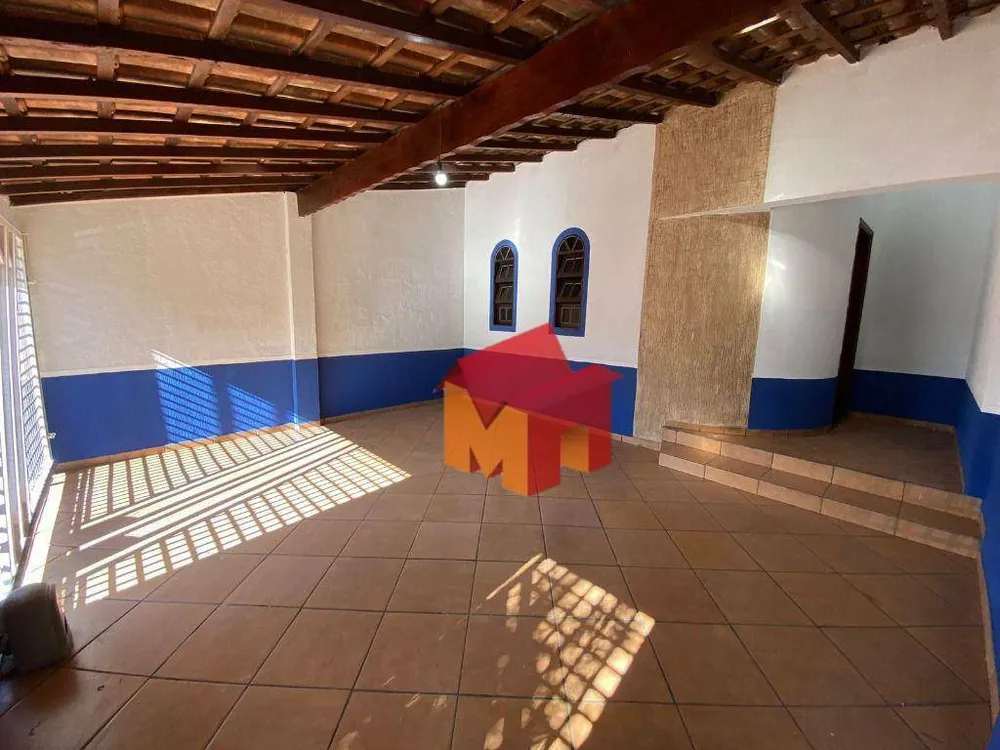 Casa, 3 quartos, 264 m² - Foto 2