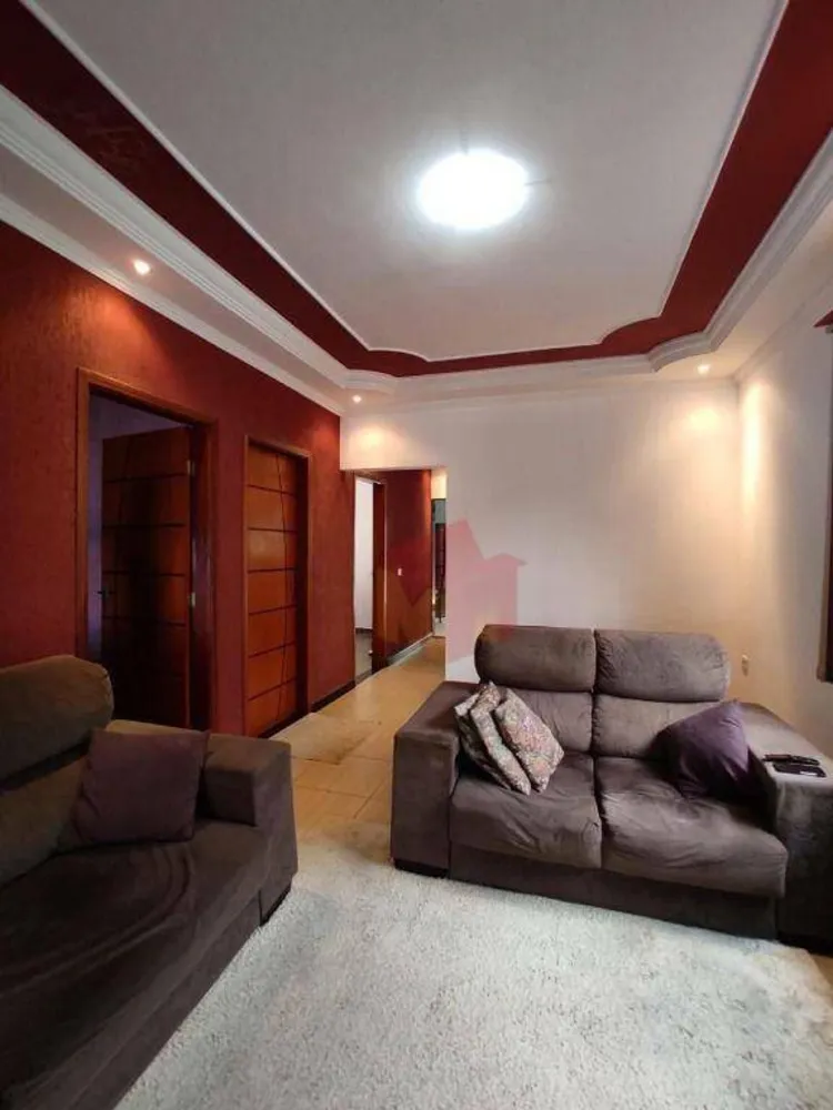 Casa, 4 quartos, 192 m² - Foto 1