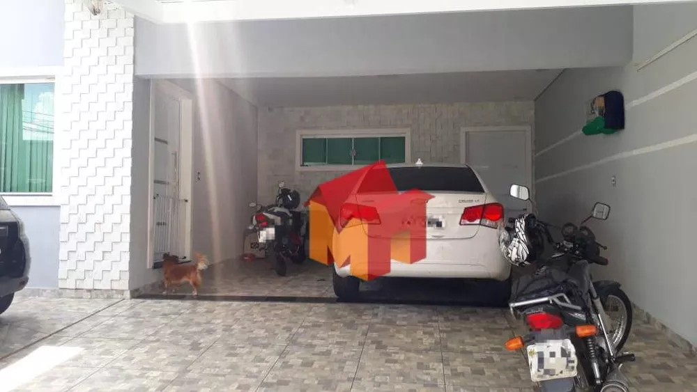 Casa à venda com 3 quartos, 250m² - Foto 3