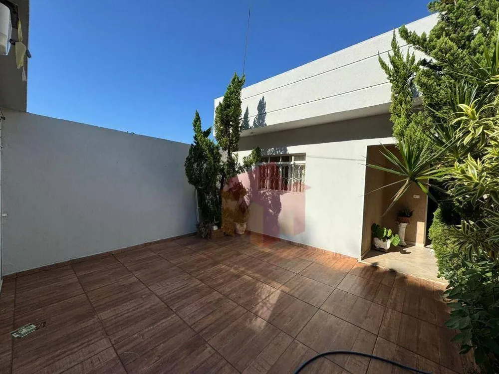 Casa, 3 quartos, 171 m² - Foto 2