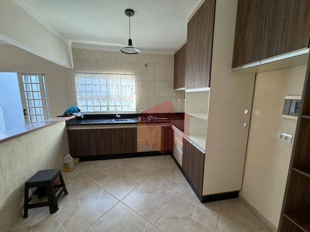Casa, 3 quartos, 171 m² - Foto 1
