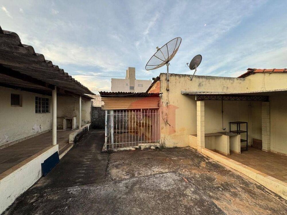 Casa à venda com 2 quartos, 120m² - Foto 14