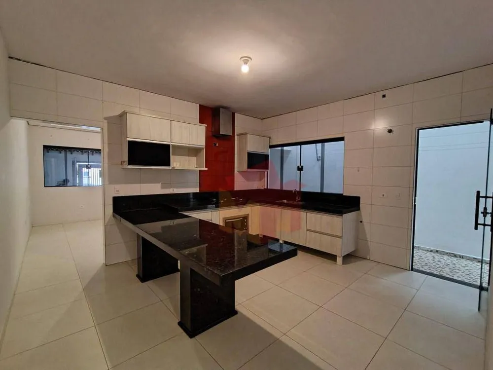 Casa, 3 quartos, 108 m² - Foto 1