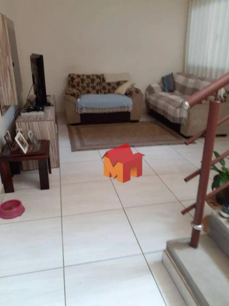 Sobrado à venda com 4 quartos, 195m² - Foto 4