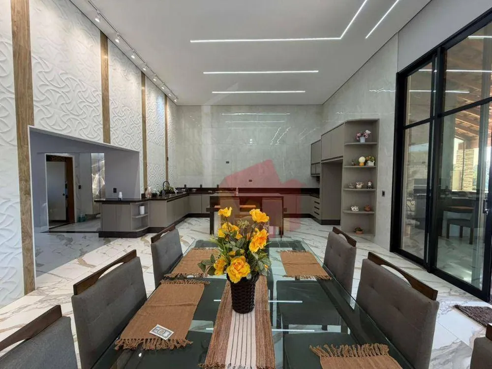 Chácara, 3 quartos, 1000 m² - Foto 1