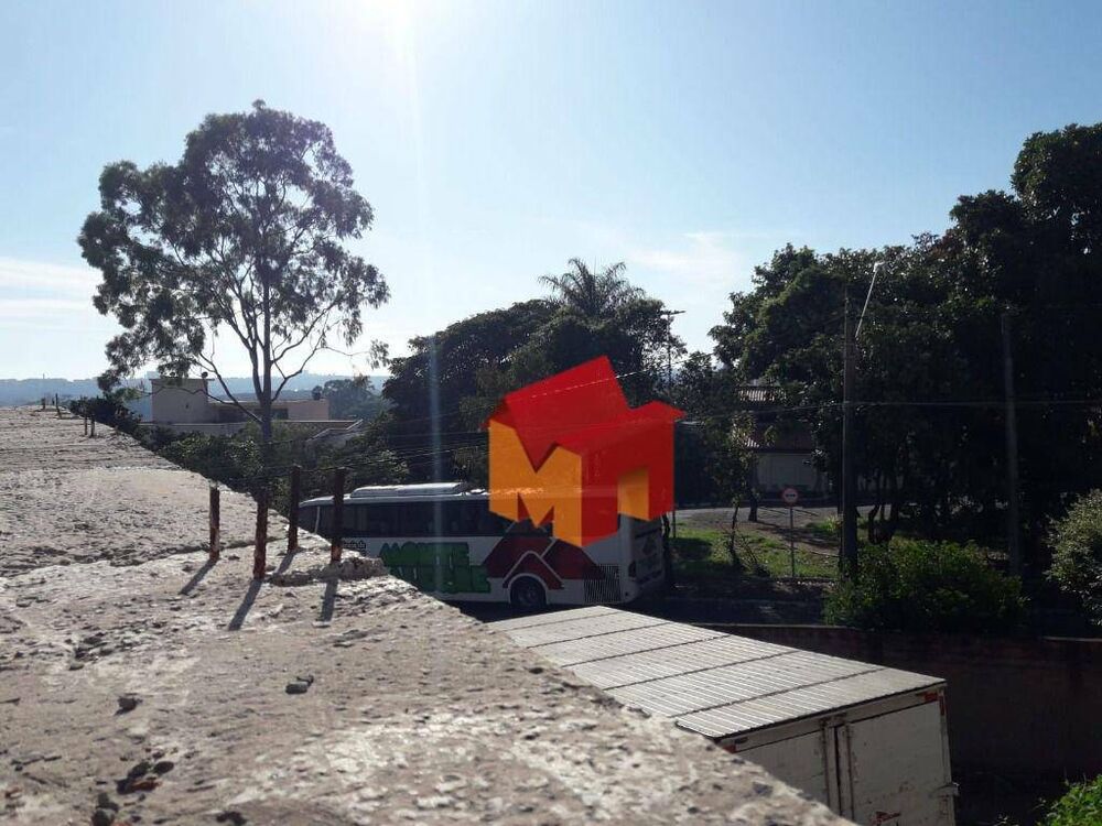 Casa à venda com 2 quartos, 112m² - Foto 4