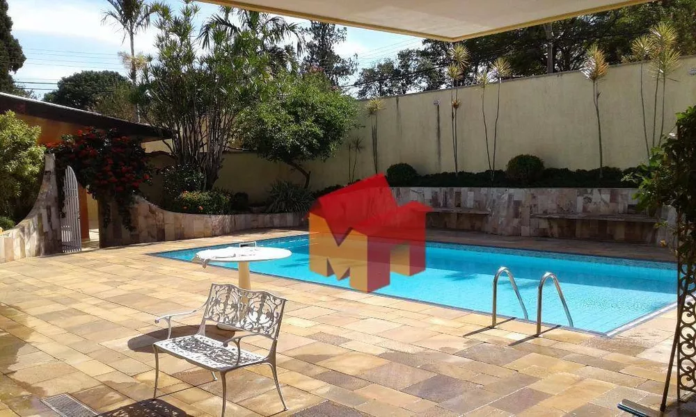 Casa à venda com 4 quartos, 439m² - Foto 2