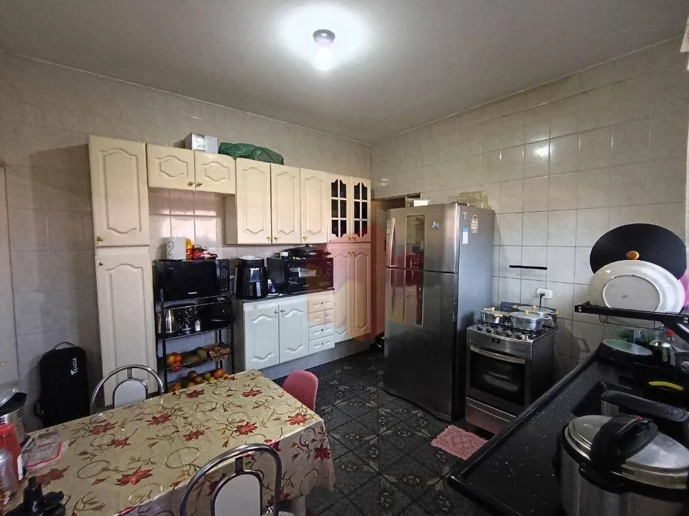 Casa, 3 quartos, 143 m² - Foto 1