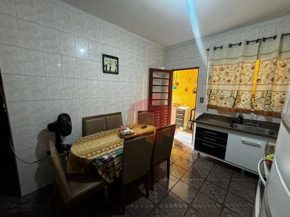 Casa, 2 quartos, 138 m² - Foto 2