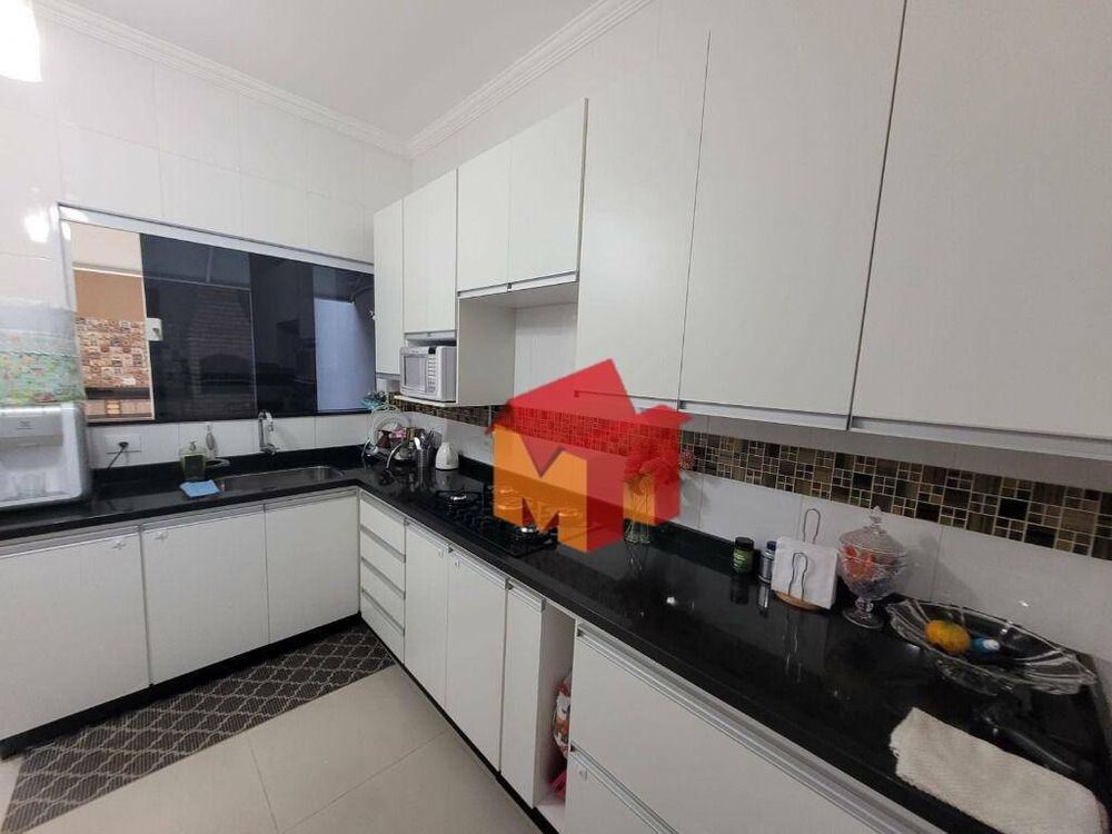Casa à venda com 3 quartos, 154m² - Foto 3