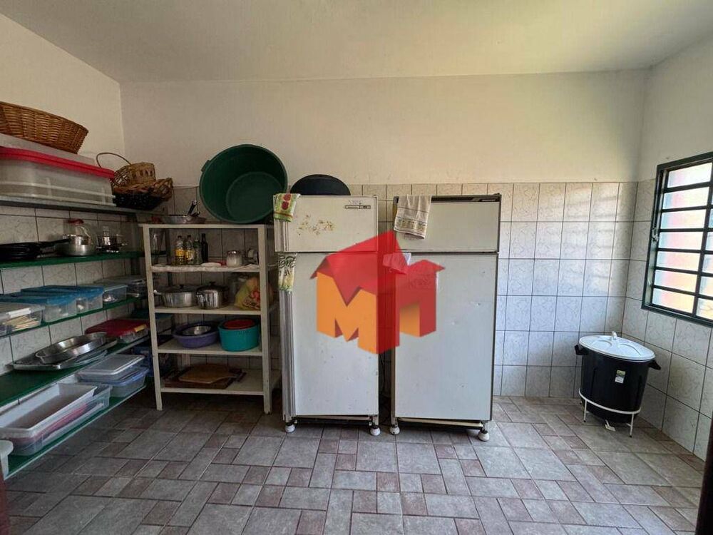 Chácara à venda com 4 quartos, 350m² - Foto 3