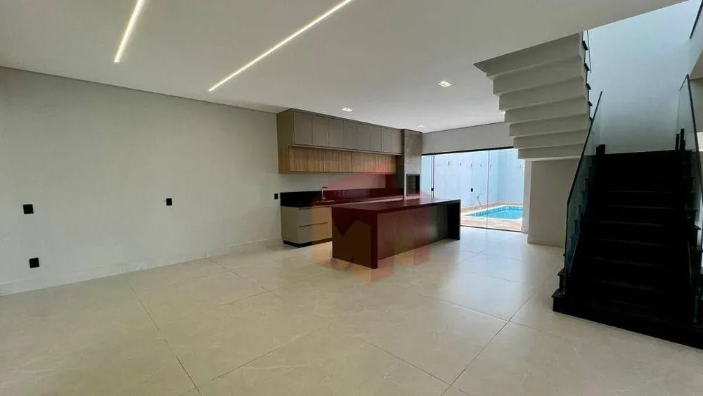 Casa, 3 quartos, 353 m² - Foto 4