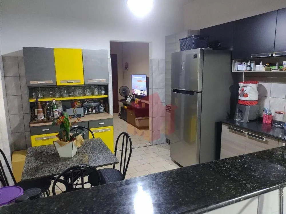 Casa, 4 quartos, 250 m² - Foto 2