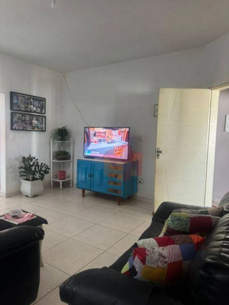 Casa, 3 quartos, 130 m² - Foto 2