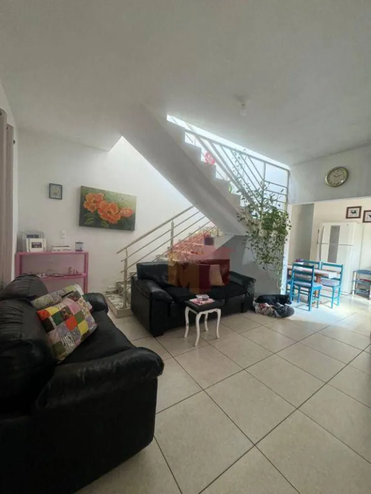 Casa, 3 quartos, 130 m² - Foto 3