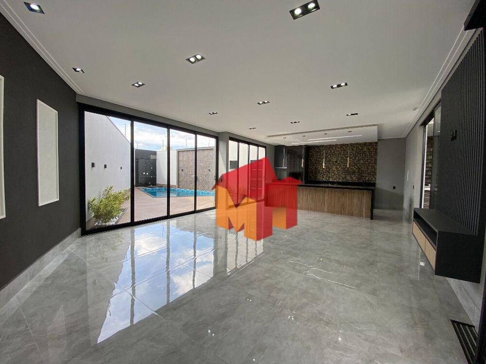 Casa à venda com 3 quartos, 215m² - Foto 1