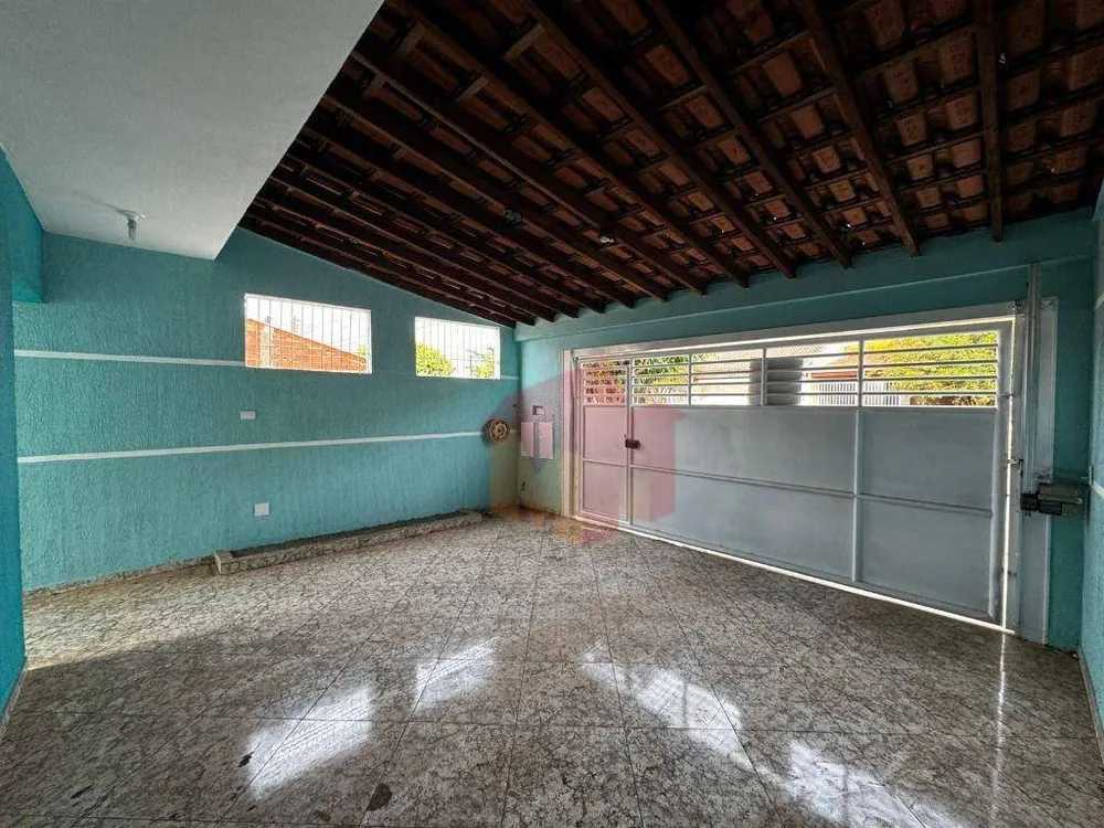 Sobrado, 6 quartos, 245 m² - Foto 1