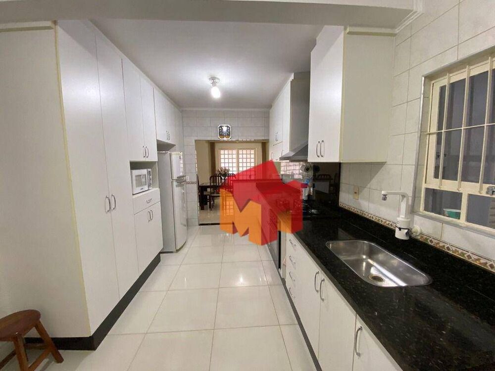 Casa, 3 quartos, 179 m² - Foto 7