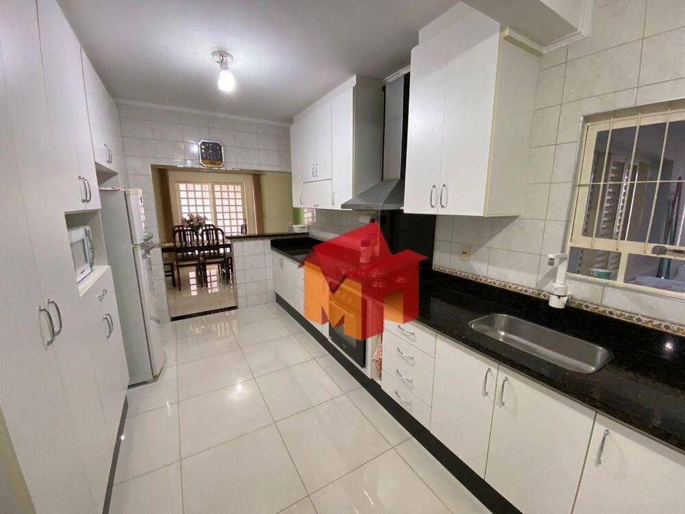 Casa, 3 quartos, 179 m² - Foto 8