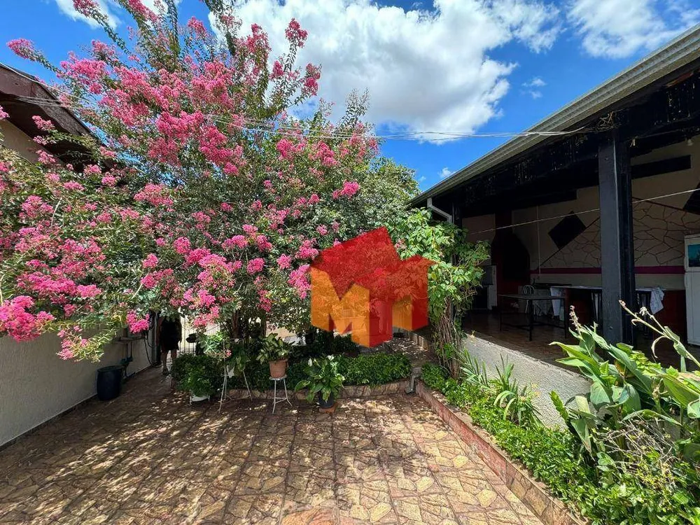 Casa, 3 quartos, 250 m² - Foto 3
