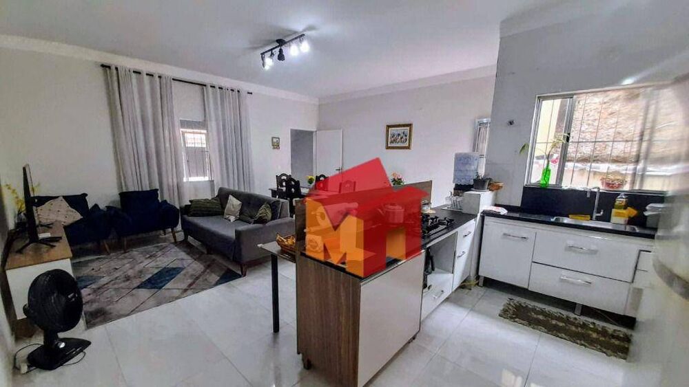 Casa à venda com 3 quartos, 120m² - Foto 1