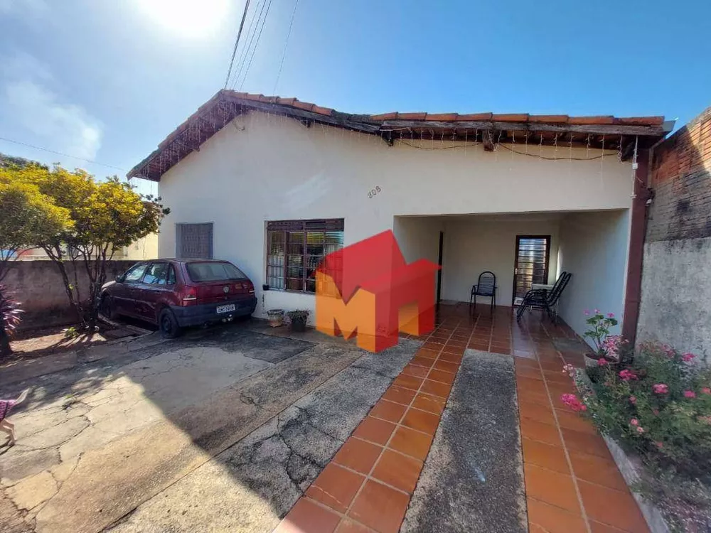 Casa à venda com 3 quartos, 150m² - Foto 2
