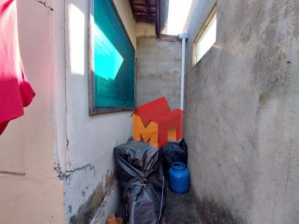 Casa à venda com 3 quartos, 150m² - Foto 8