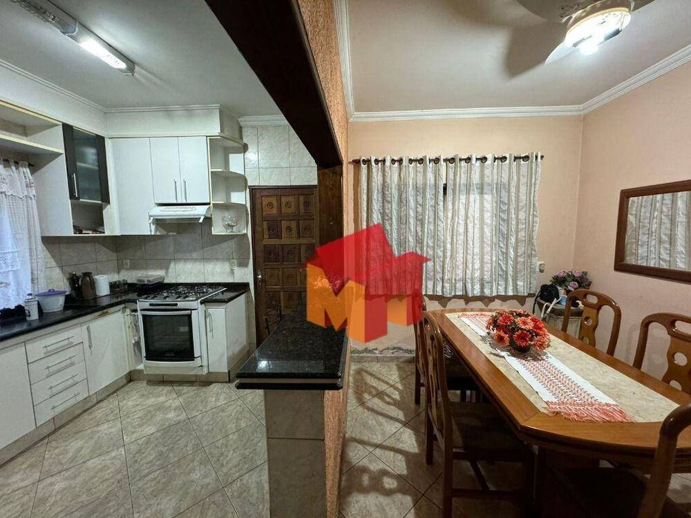 Casa, 3 quartos, 200 m² - Foto 6