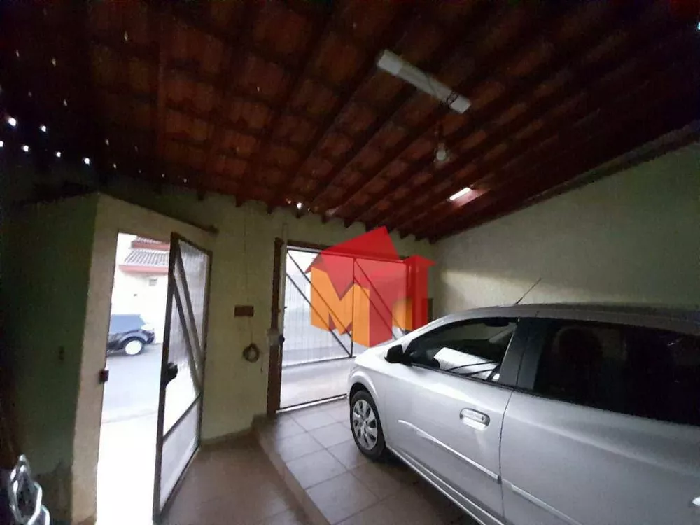 Casa à venda com 2 quartos, 150m² - Foto 2