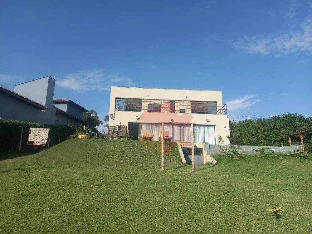 Chácara, 4 quartos, 1752 m² - Foto 1