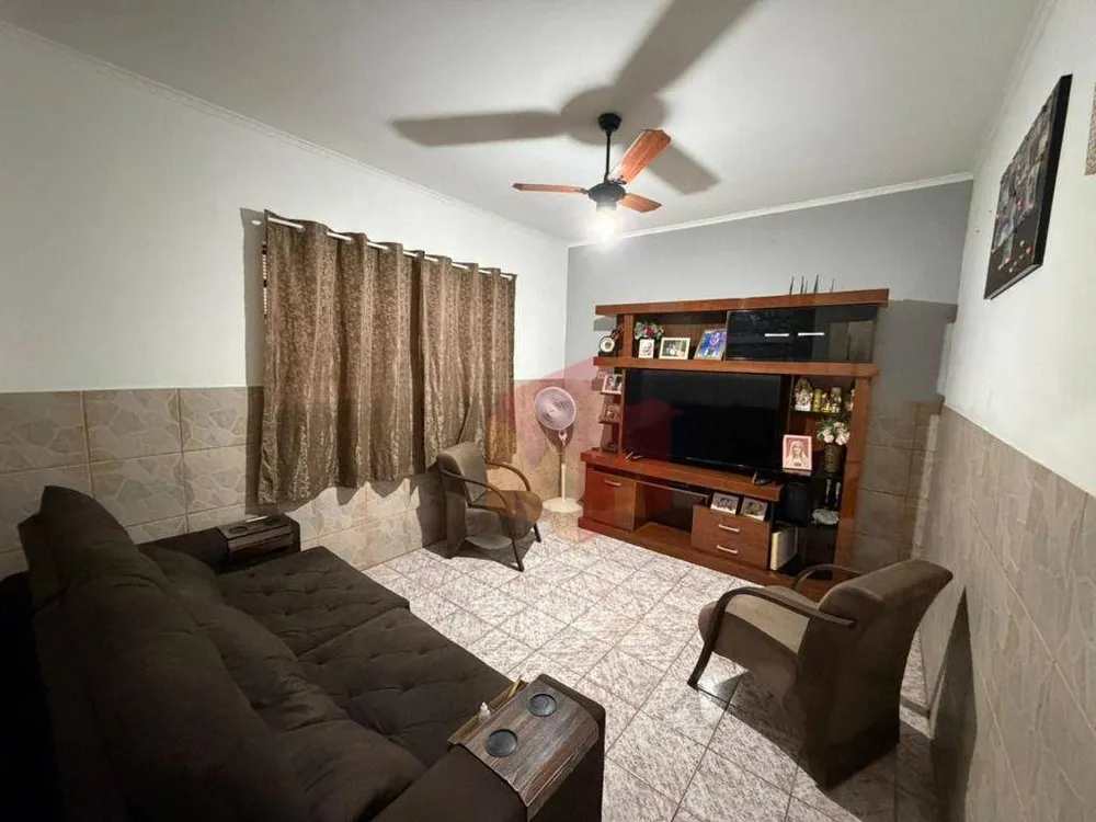 Casa, 3 quartos, 225 m² - Foto 2