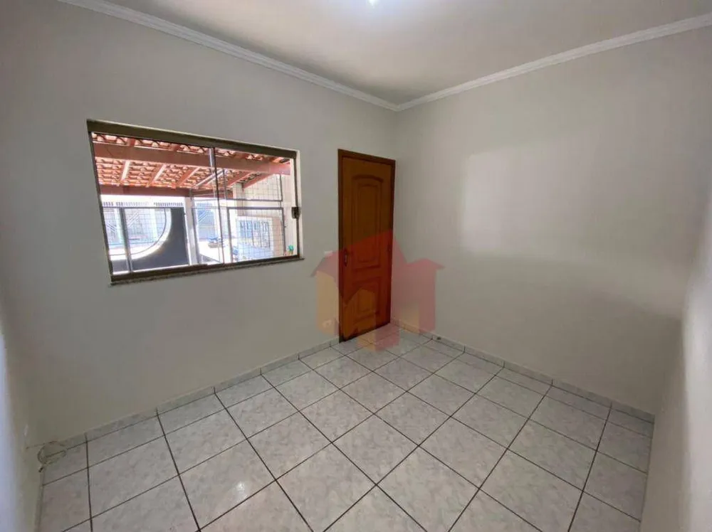 Casa, 5 quartos, 155 m² - Foto 1