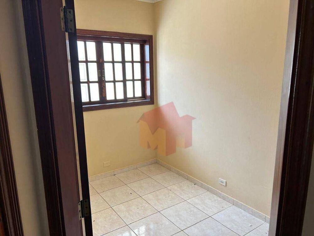 Casa à venda com 3 quartos, 101m² - Foto 4