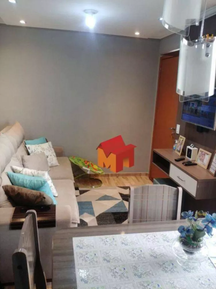 Apartamento à venda com 2 quartos, 43m² - Foto 3