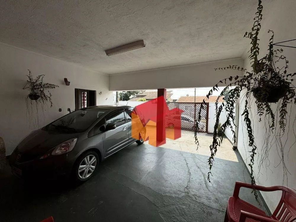 Casa à venda com 3 quartos, 142m² - Foto 2