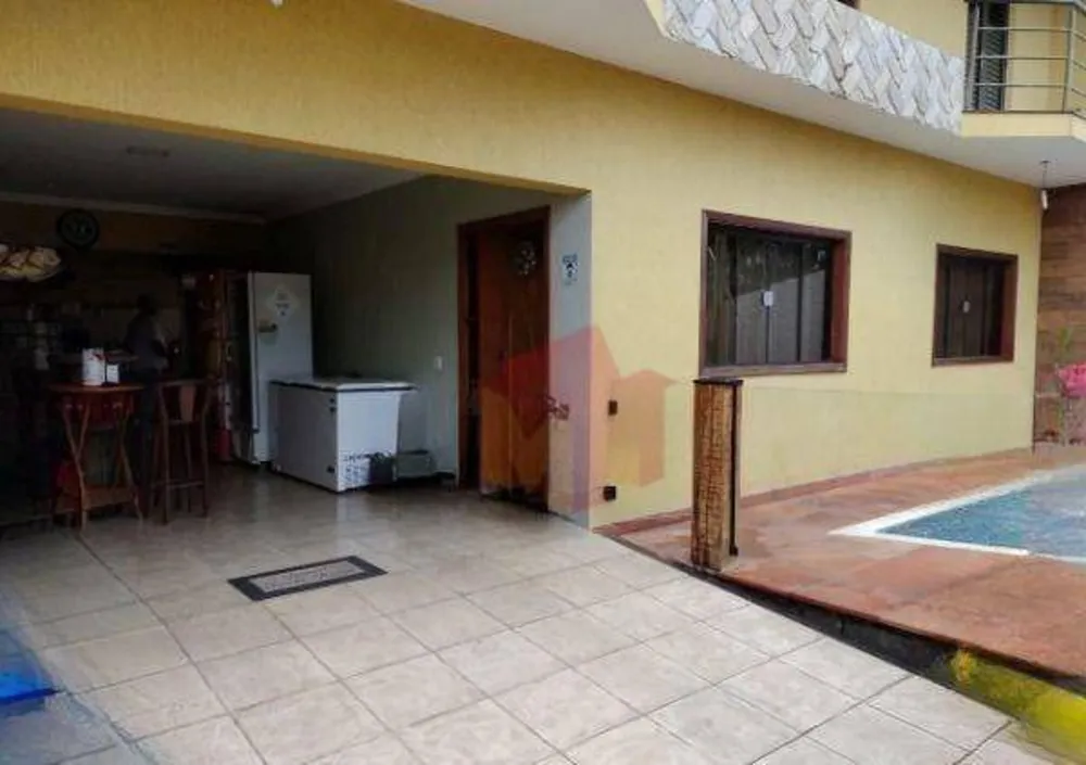 Sobrado, 3 quartos, 202 m² - Foto 2