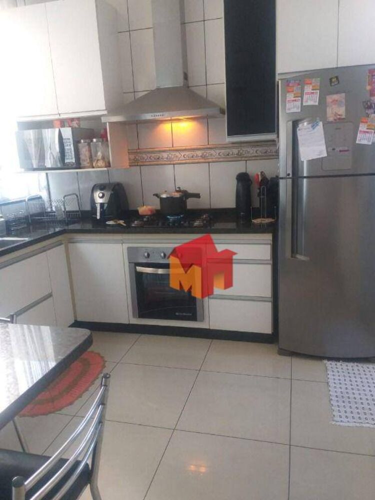 Casa, 5 quartos, 150 m² - Foto 3