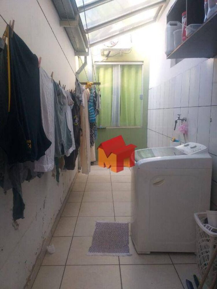 Casa, 5 quartos, 150 m² - Foto 1