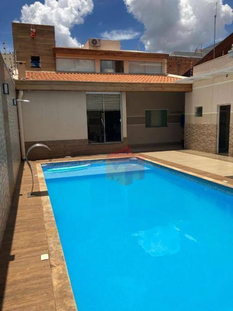 Casa, 3 quartos, 160 m² - Foto 1