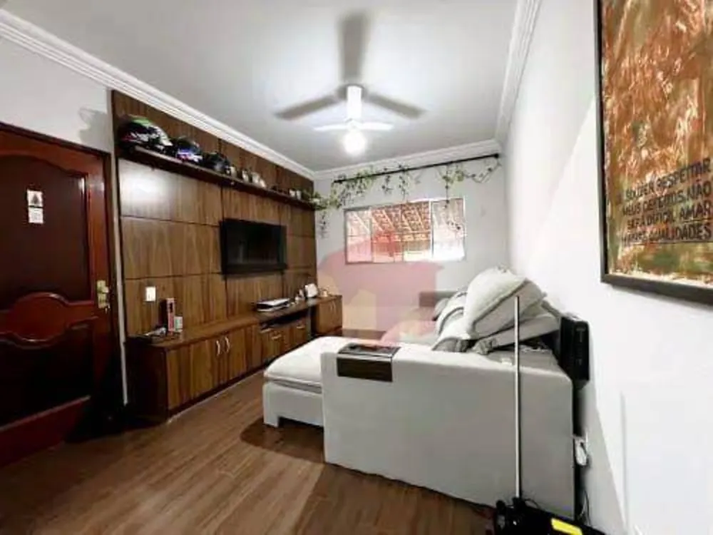Casa, 3 quartos, 210 m² - Foto 4