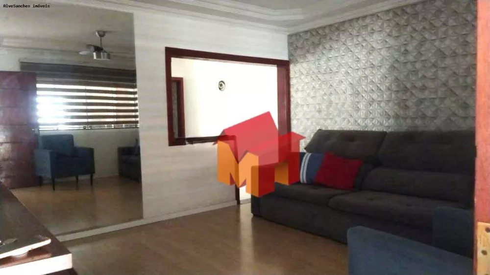 Casa à venda com 3 quartos, 156m² - Foto 4