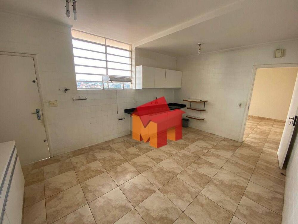 Casa à venda com 3 quartos, 256m² - Foto 3