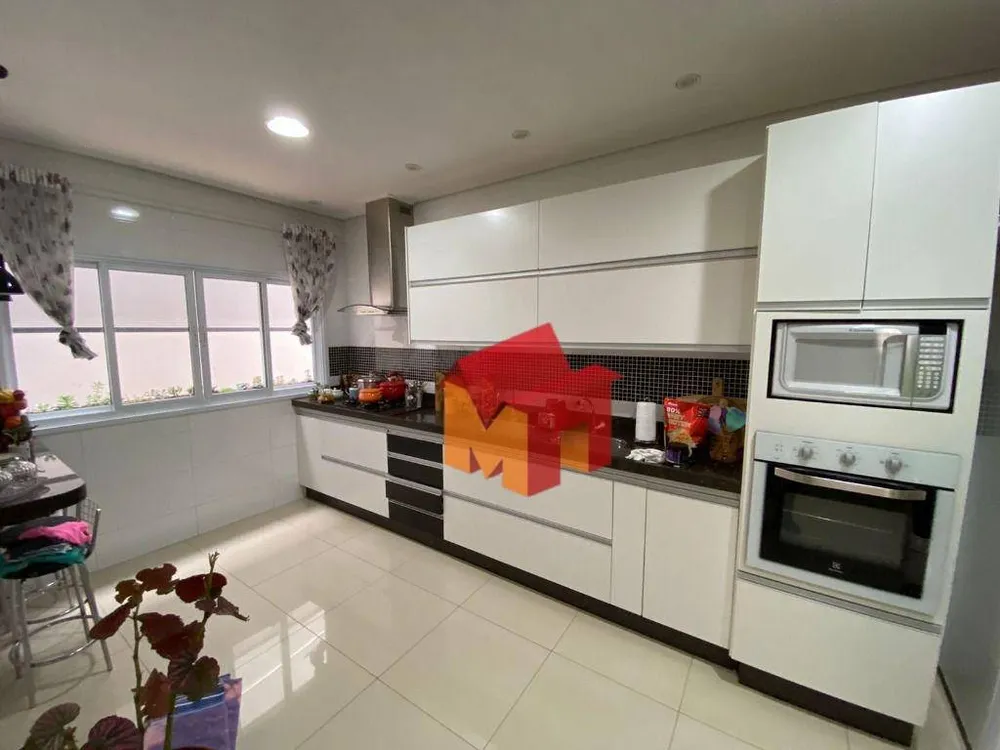 Casa, 4 quartos, 305 m² - Foto 11