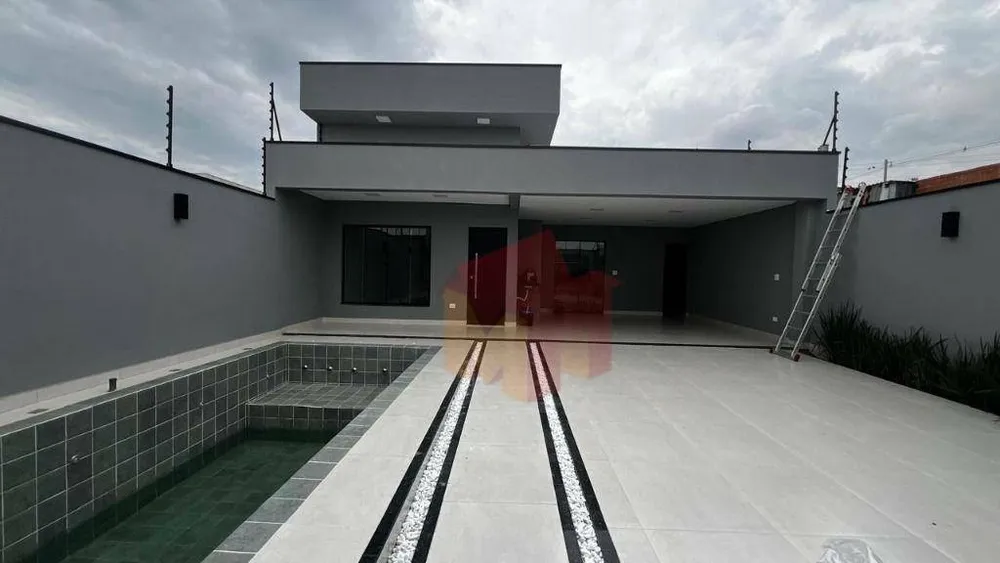Casa, 3 quartos, 172 m² - Foto 1